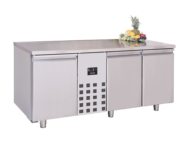 Combisteel Koelwerkbank 474 liter met 3 deuren - PRO Line