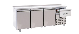 Combisteel Koelwerkbank 474 liter met 3 deuren - PRO Line