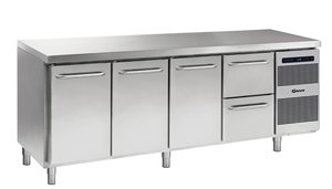 Gram Gastro K 2207 DL/DL/DL/2D L2 Koelwerkbank met 3 deuren en 2 lades 668 liter